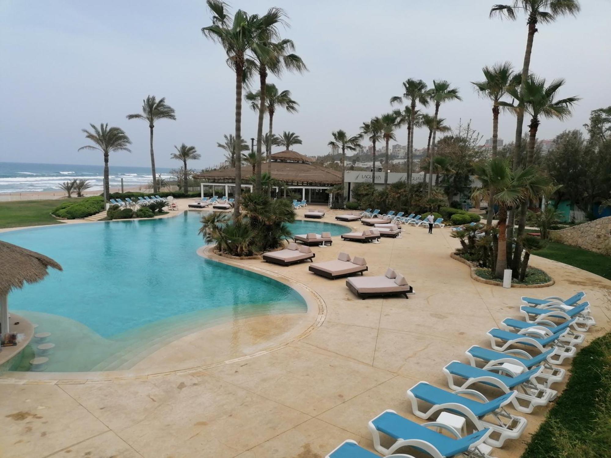 Laguava Resort Ar Rumaylah Екстериор снимка