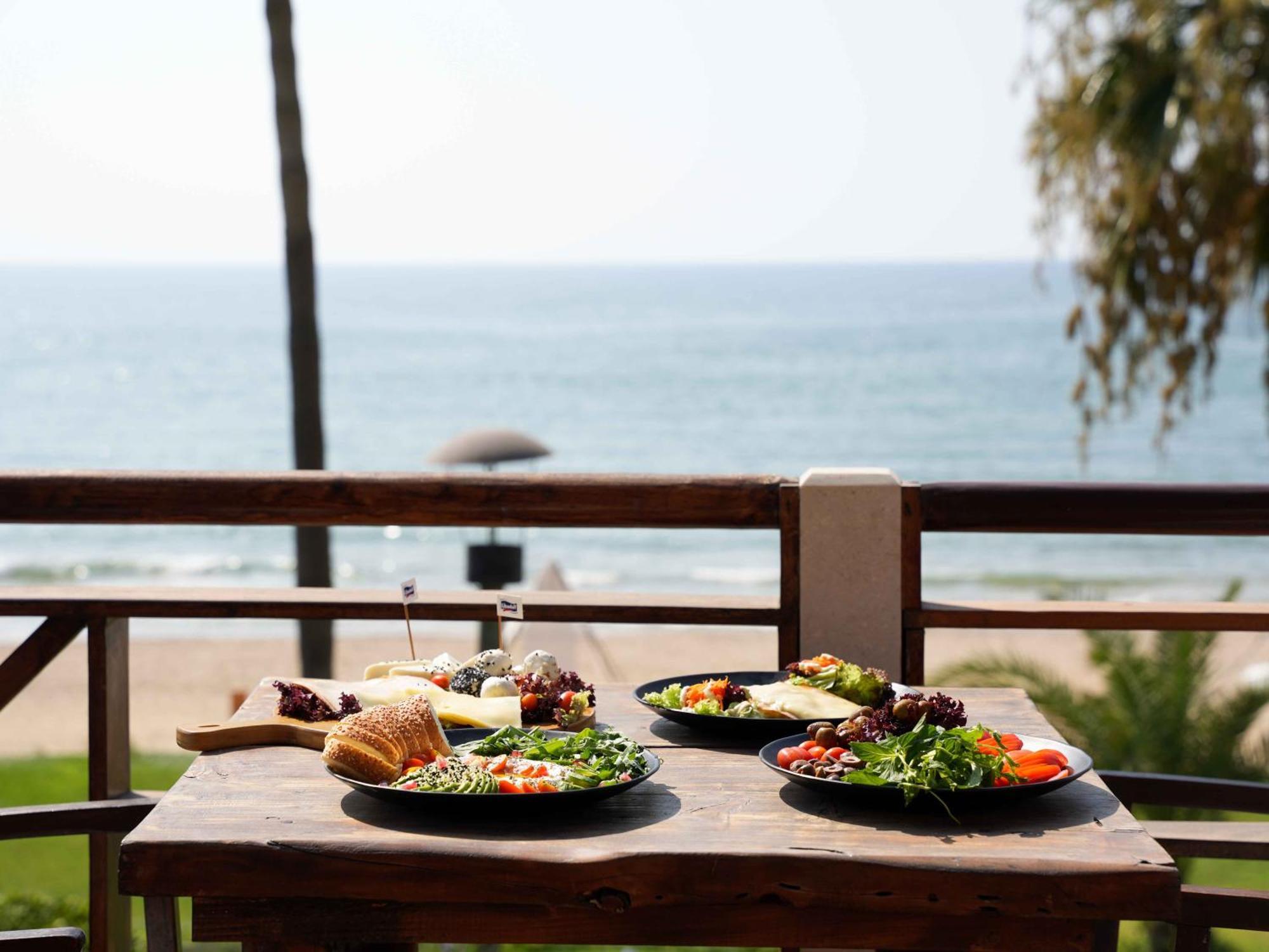 Laguava Resort Ar Rumaylah Екстериор снимка